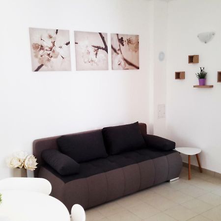 Albert Home Karlovac Buitenkant foto