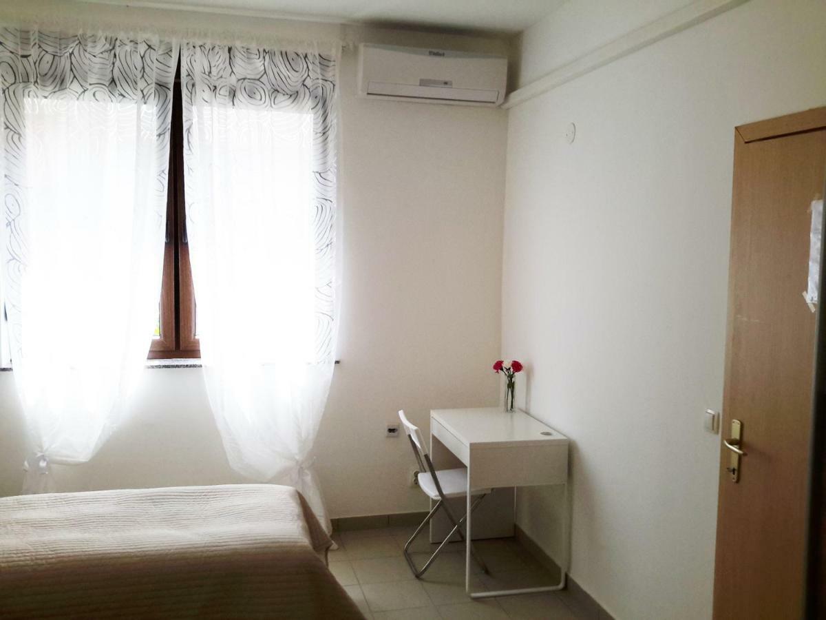 Albert Home Karlovac Buitenkant foto