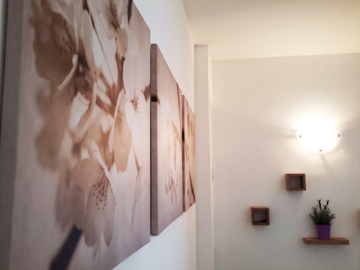 Albert Home Karlovac Buitenkant foto