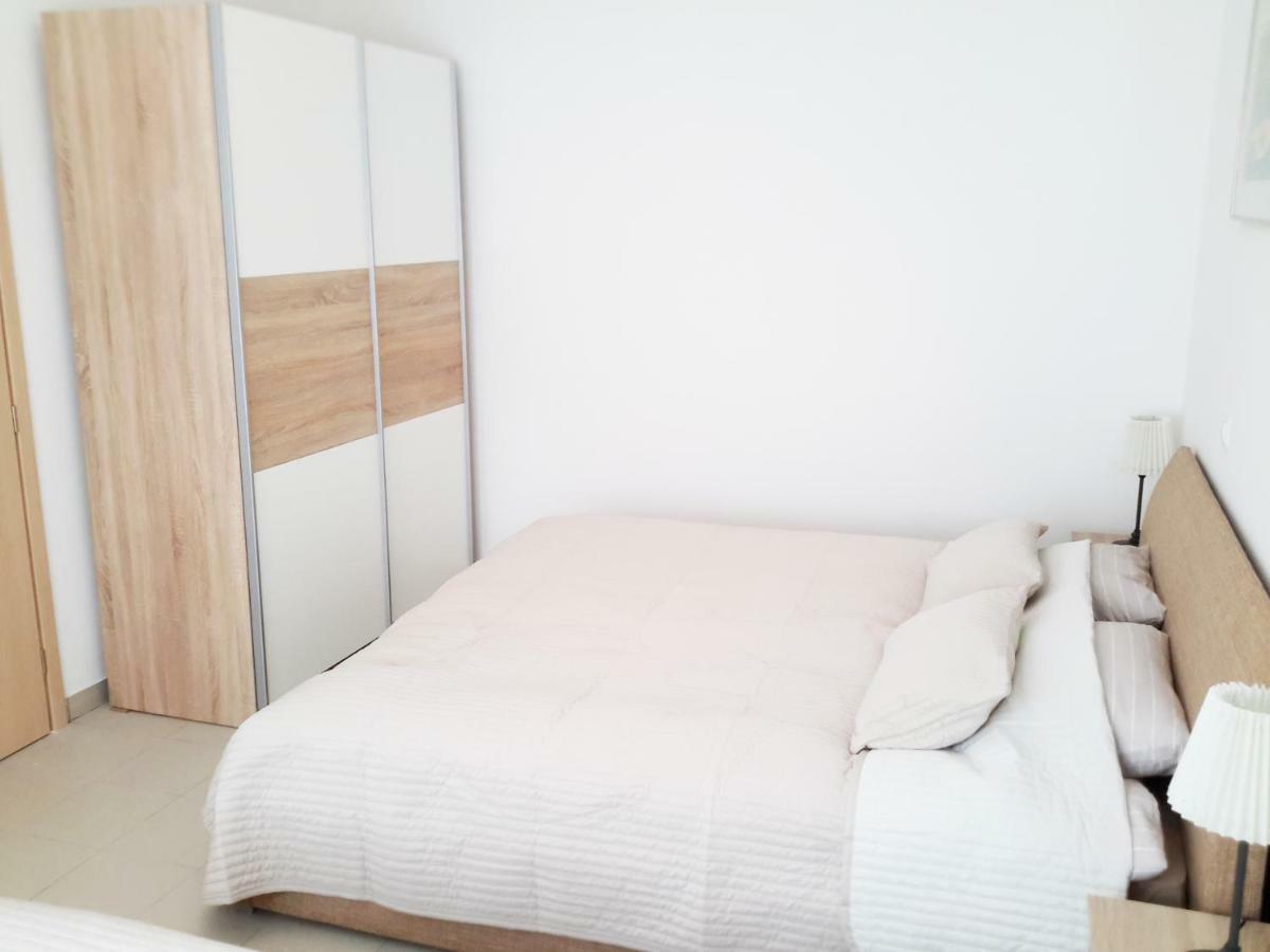 Albert Home Karlovac Buitenkant foto